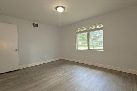 House in Daytona Beach, Florida 3 bedrooms, 114.46 sq.m. № 2259570 - photo 24