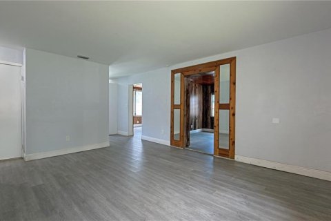House in Daytona Beach, Florida 3 bedrooms, 114.46 sq.m. № 2259570 - photo 5