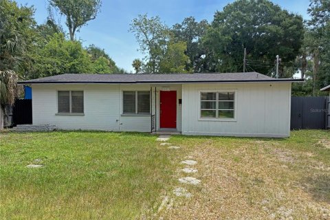 House in Daytona Beach, Florida 3 bedrooms, 114.46 sq.m. № 2259570 - photo 2