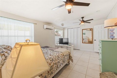 House in Flagler Beach, Florida 5 bedrooms, 167.22 sq.m. № 2354771 - photo 19