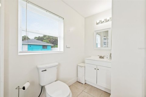 House in Flagler Beach, Florida 5 bedrooms, 167.22 sq.m. № 2354771 - photo 24