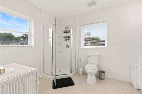 House in Flagler Beach, Florida 5 bedrooms, 167.22 sq.m. № 2354771 - photo 23