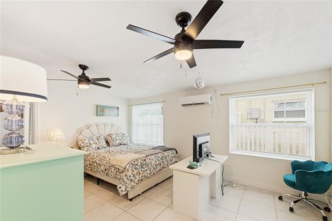 House in Flagler Beach, Florida 5 bedrooms, 167.22 sq.m. № 2354771 - photo 17