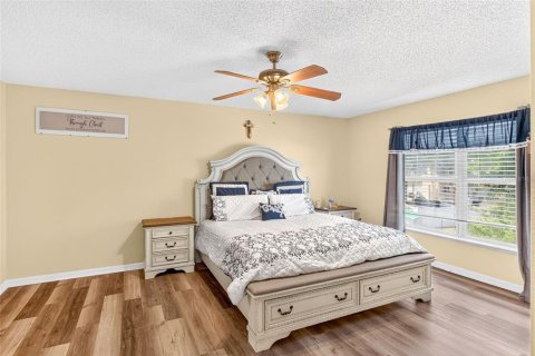 Villa ou maison à vendre à Poinciana, Floride: 4 chambres, 204.38 m2 № 2210560 - photo 26