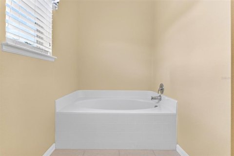 Villa ou maison à vendre à Poinciana, Floride: 4 chambres, 204.38 m2 № 2210560 - photo 29