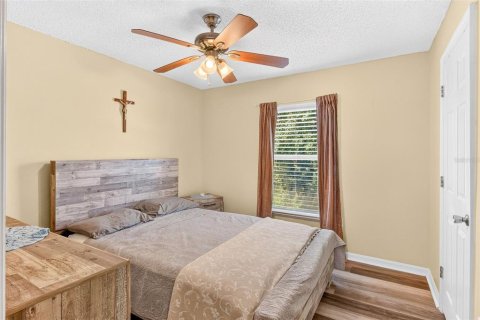 Villa ou maison à vendre à Poinciana, Floride: 4 chambres, 204.38 m2 № 2210560 - photo 19