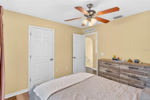 Villa ou maison à vendre à Poinciana, Floride: 4 chambres, 204.38 m2 № 2210560 - photo 20