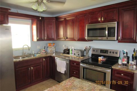 Casa en venta en Apopka, Florida, 2 dormitorios, 90.49 m2 № 1900486 - foto 5