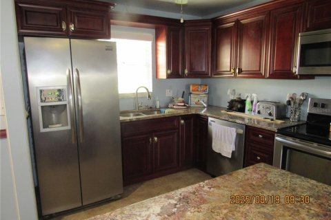 Casa en venta en Apopka, Florida, 2 dormitorios, 90.49 m2 № 1900486 - foto 3