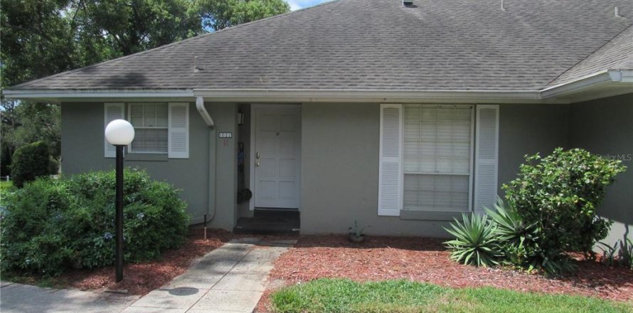 Villa ou maison à Apopka, Floride 2 chambres, 90.49 m2 № 1900486