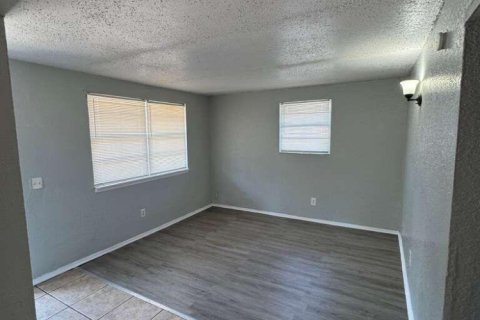 Condo in Jacksonville, Florida, 2 bedrooms  № 2260227 - photo 2