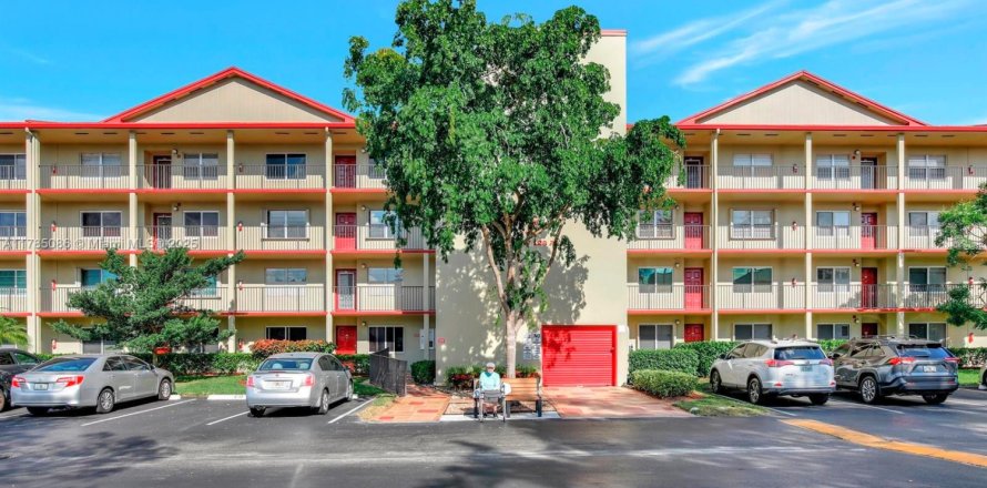Condo in Pembroke Pines, Florida, 1 bedroom  № 1706604