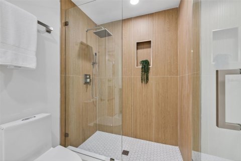 Casa en venta en Saint Petersburg, Florida, 4 dormitorios, 299.05 m2 № 1902522 - foto 27