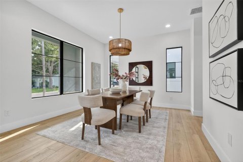 Casa en venta en Saint Petersburg, Florida, 4 dormitorios, 299.05 m2 № 1902522 - foto 7
