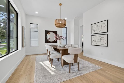 Casa en venta en Saint Petersburg, Florida, 4 dormitorios, 299.05 m2 № 1902522 - foto 5
