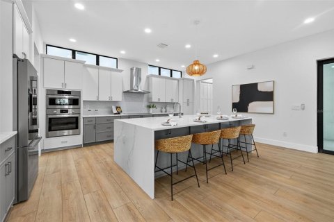Casa en venta en Saint Petersburg, Florida, 4 dormitorios, 299.05 m2 № 1902522 - foto 17
