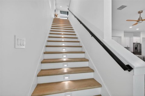 Casa en venta en Saint Petersburg, Florida, 4 dormitorios, 299.05 m2 № 1902522 - foto 29