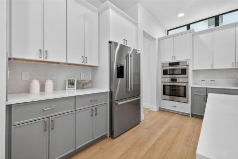 Casa en venta en Saint Petersburg, Florida, 4 dormitorios, 299.05 m2 № 1902522 - foto 25