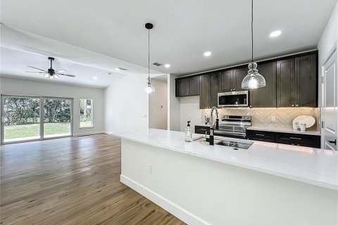 House in Sanford, Florida 4 bedrooms, 144.74 sq.m. № 1893586 - photo 20