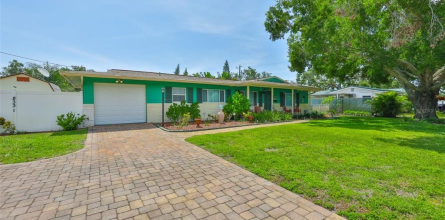 Casa en Saint Petersburg, Florida 3 dormitorios, 124.21 m2 № 1835607