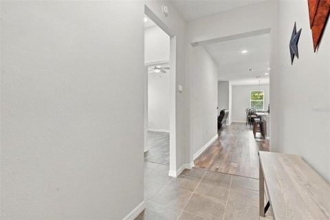 Casa en venta en Leesburg, Florida, 3 dormitorios, 147.25 m2 № 2386075 - foto 5