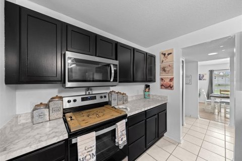 House in Ocala, Florida 5 bedrooms, 269.97 sq.m. № 1565818 - photo 20