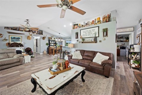 Casa en venta en Mulberry, Florida, 4 dormitorios, 185.34 m2 № 1513192 - foto 3