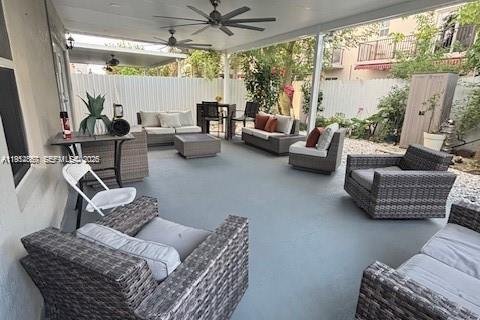 House in Florida City, Florida 5 bedrooms, 239.69 sq.m. № 2008608 - photo 28