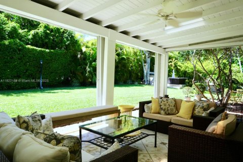 Casa en venta en Pinecrest, Florida, 5 dormitorios, 303.98 m2 № 1783867 - foto 27