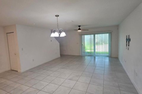 Touwnhouse à Lake Worth, Floride 4 chambres, 178.37 m2 № 2342971
