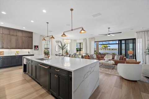 Casa en venta en Sarasota, Florida, 4 dormitorios, 316.24 m2 № 1759237 - foto 3