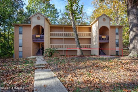 Condominio en venta en Gainesville, Florida, 2 dormitorios, 99.41 m2 № 859587 - foto 1