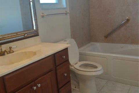 Villa ou maison à louer à Palm Harbor, Floride: 3 chambres, 148.27 m2 № 2104820 - photo 18
