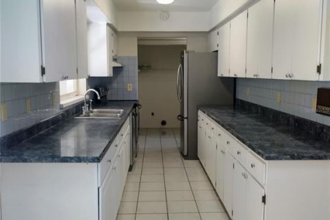 Villa ou maison à louer à Palm Harbor, Floride: 3 chambres, 148.27 m2 № 2104820 - photo 7