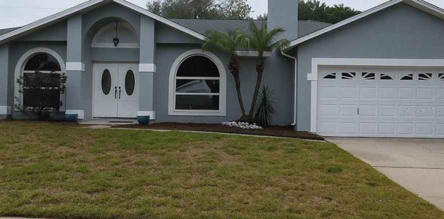 Villa ou maison à Palm Harbor, Floride 3 chambres, 148.27 m2 № 2104820