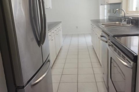 Villa ou maison à louer à Palm Harbor, Floride: 3 chambres, 148.27 m2 № 2104820 - photo 8