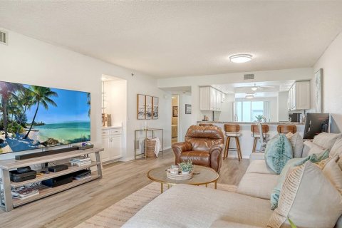 Condo in Bradenton, Florida, 2 bedrooms  № 2151673 - photo 11
