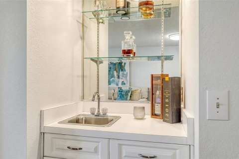 Condo in Bradenton, Florida, 2 bedrooms  № 2151673 - photo 10