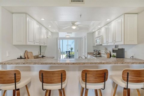Condo in Bradenton, Florida, 2 bedrooms  № 2151673 - photo 13
