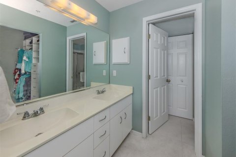 Condo in Venice, Florida, 2 bedrooms  № 1517700 - photo 23