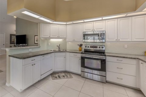 Condo in Venice, Florida, 2 bedrooms  № 1517700 - photo 21