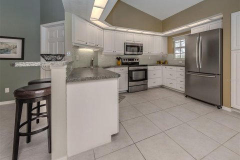 Condo in Venice, Florida, 2 bedrooms  № 1517700 - photo 18