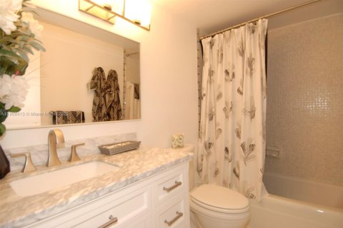 Copropriété à vendre à Fort Lauderdale, Floride: 1 chambre, 78.97 m2 № 1965498 - photo 17