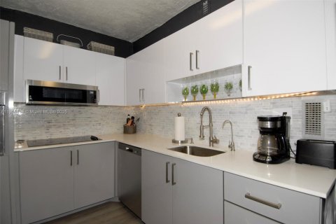 Copropriété à vendre à Fort Lauderdale, Floride: 1 chambre, 78.97 m2 № 1965498 - photo 5