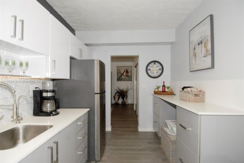 Copropriété à vendre à Fort Lauderdale, Floride: 1 chambre, 78.97 m2 № 1965498 - photo 8