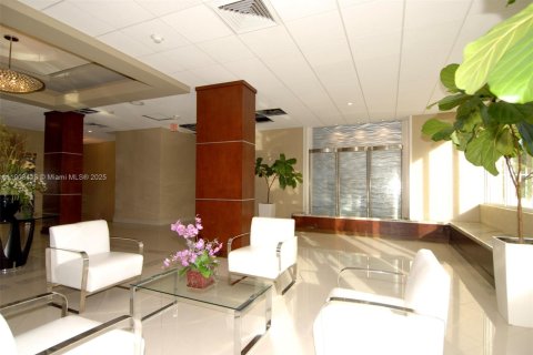Copropriété à vendre à Fort Lauderdale, Floride: 1 chambre, 78.97 m2 № 1965498 - photo 2
