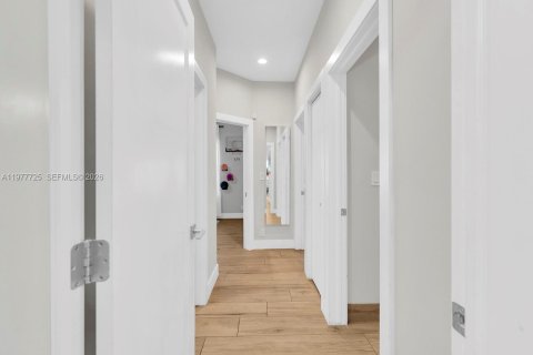 Villa ou maison à vendre à Weston, Floride: 5 chambres, 255.67 m2 № 2042524 - photo 21