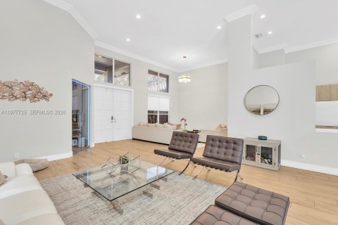 Villa ou maison à vendre à Weston, Floride: 5 chambres, 255.67 m2 № 2042524 - photo 13