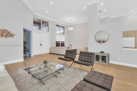 Villa ou maison à vendre à Weston, Floride: 5 chambres, 255.67 m2 № 2042524 - photo 5