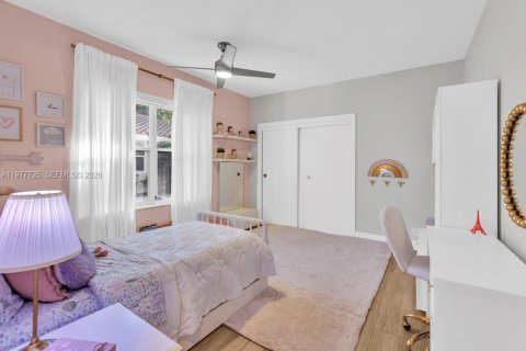 Villa ou maison à vendre à Weston, Floride: 5 chambres, 255.67 m2 № 2042524 - photo 25